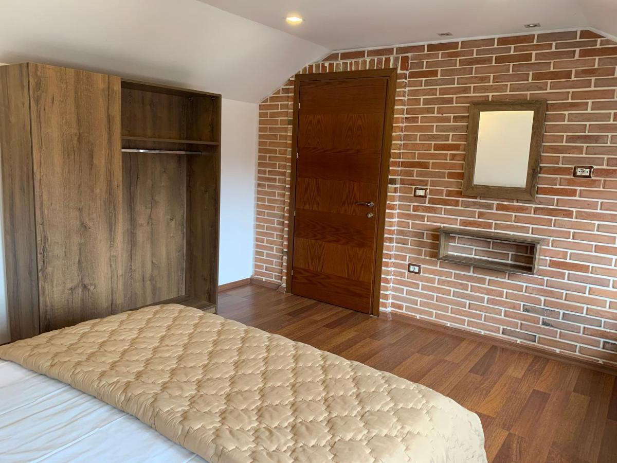 Vila Topciu Pogradec Extérieur photo